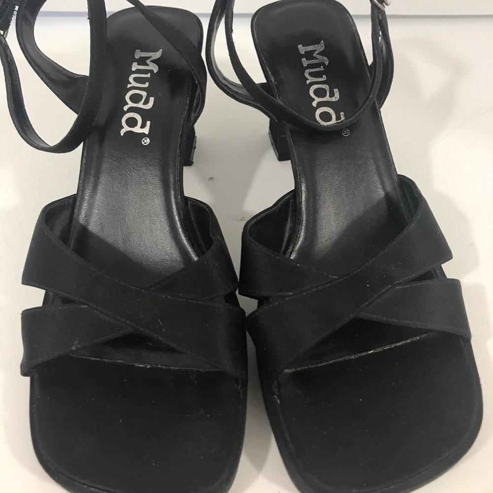 Mudd Mya Ankle strap sandal size 6